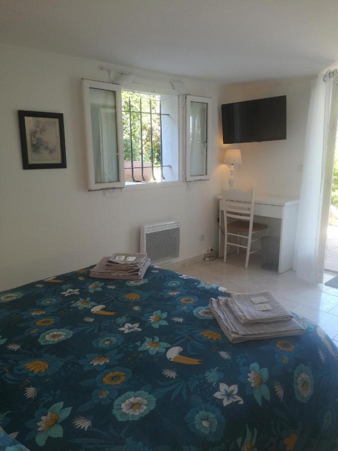 Chambres D'Hotes Le Mas Du Bijou Bleu Puget-sur-Argens Esterno foto