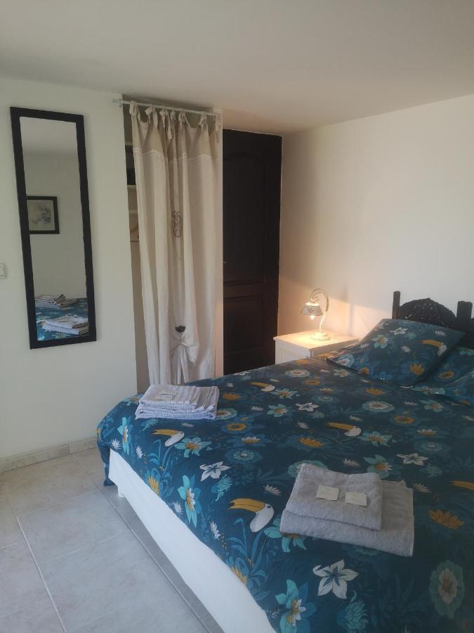 Chambres D'Hotes Le Mas Du Bijou Bleu Puget-sur-Argens Esterno foto