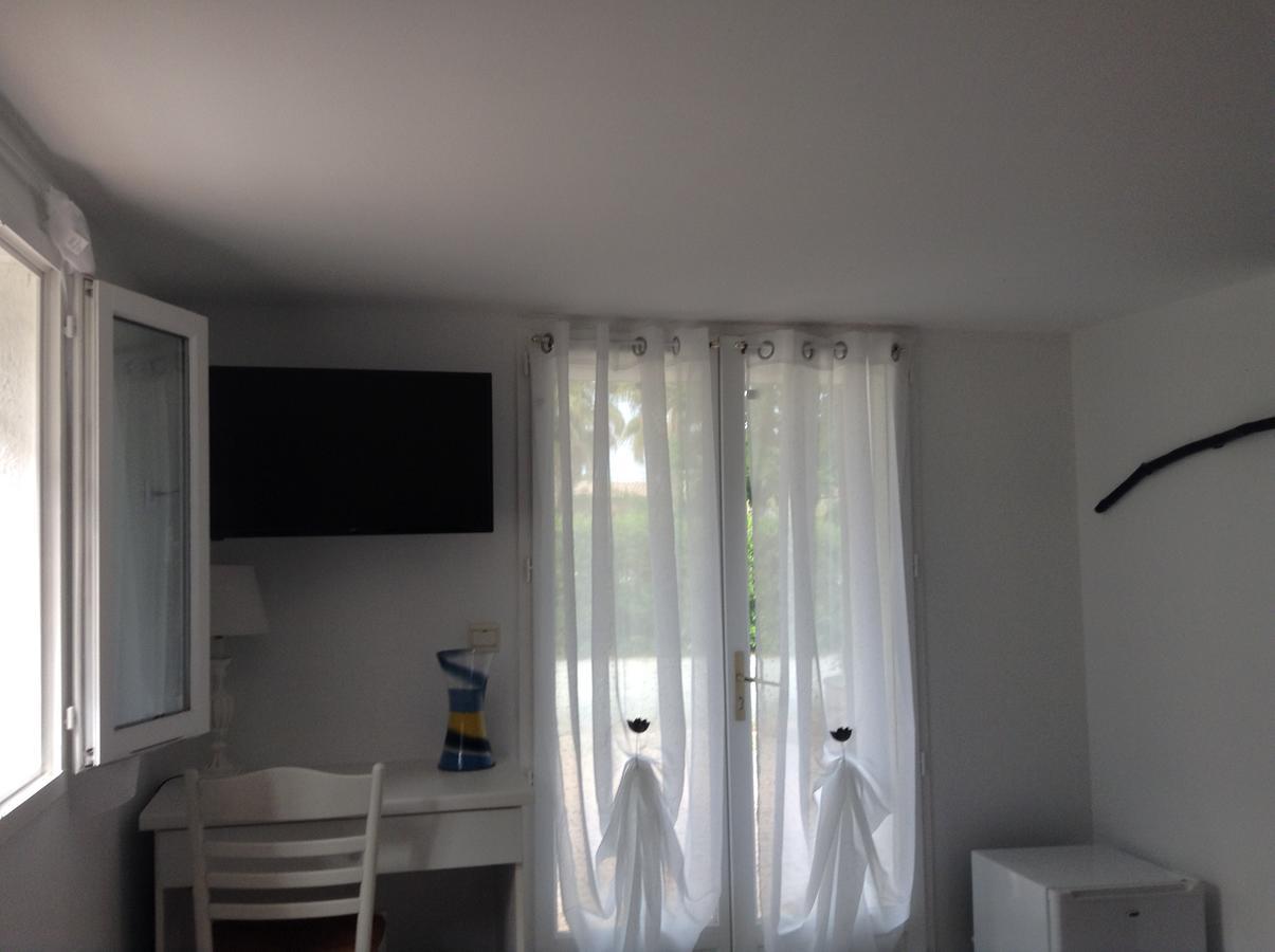 Chambres D'Hotes Le Mas Du Bijou Bleu Puget-sur-Argens Esterno foto